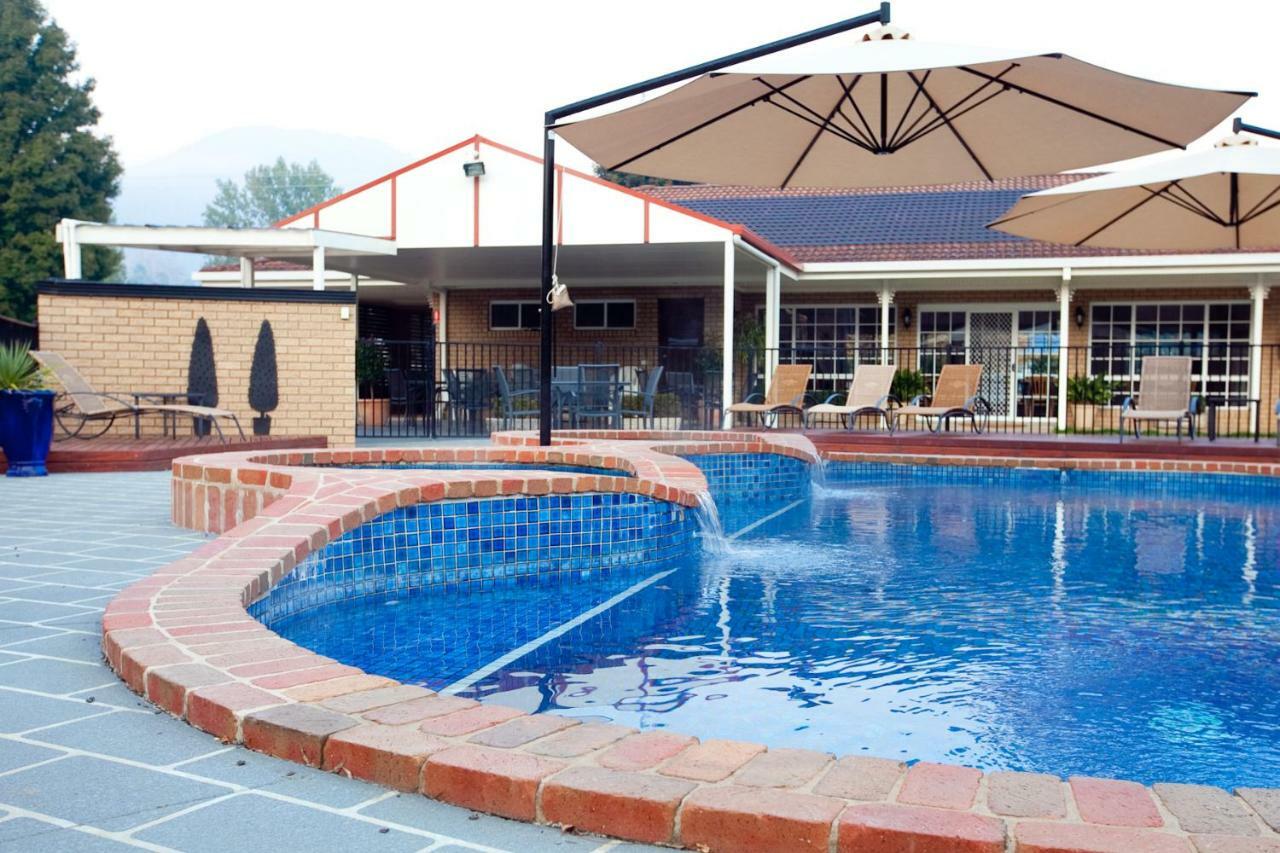 Ovens Valley Motor Inn 브라이트 외부 사진