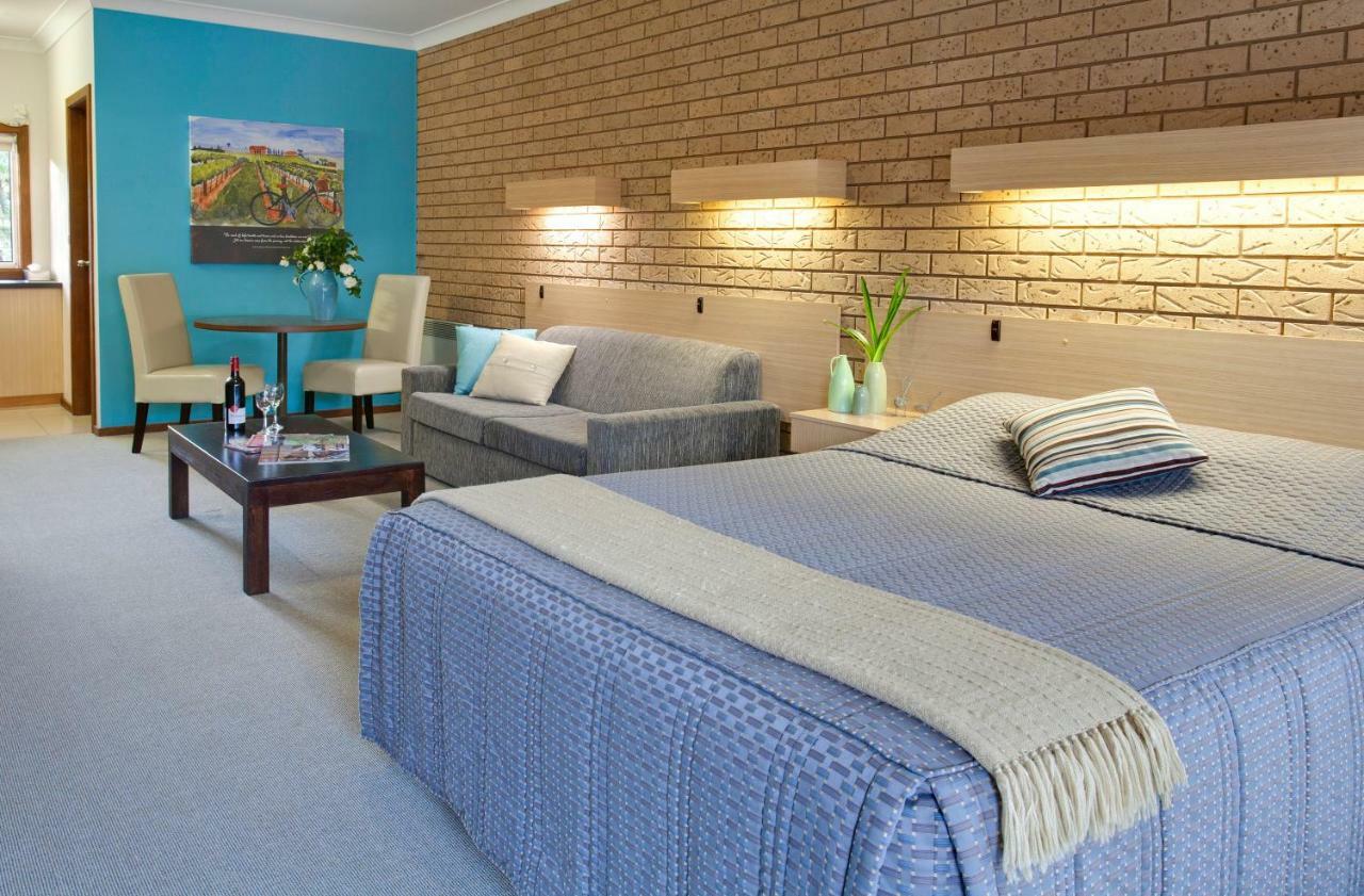 Ovens Valley Motor Inn 브라이트 외부 사진