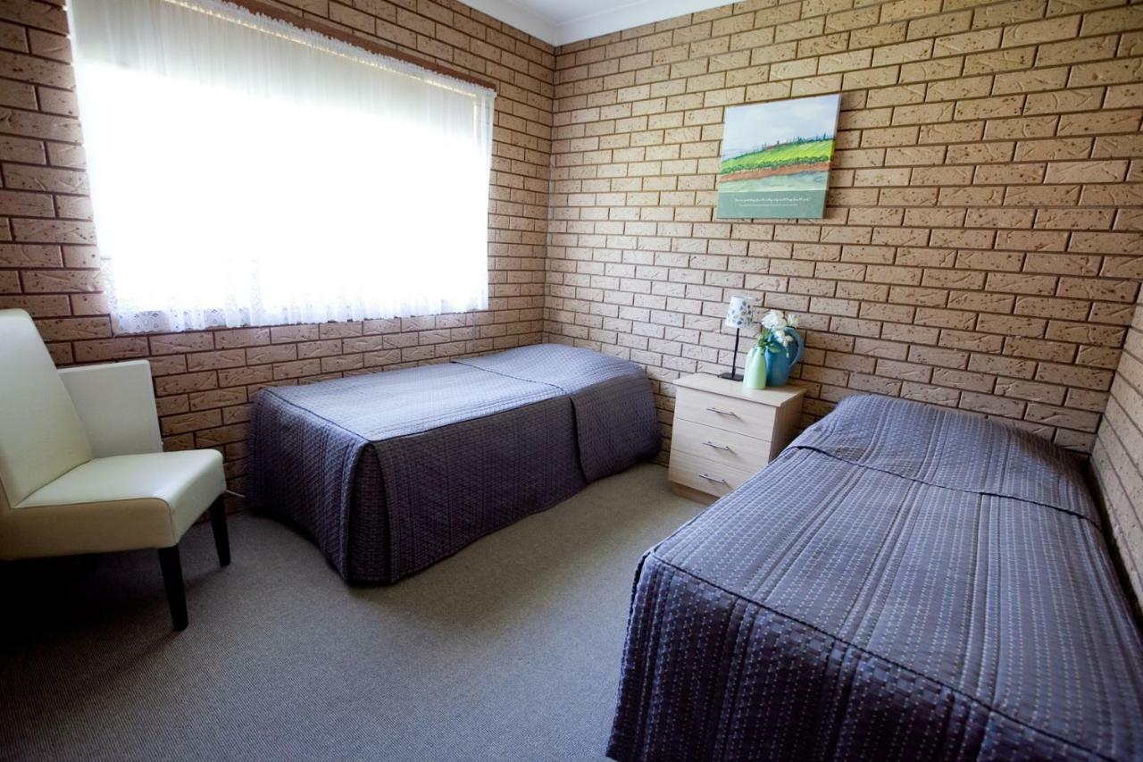 Ovens Valley Motor Inn 브라이트 외부 사진